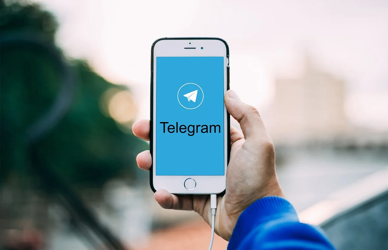 Telegram 扫名片